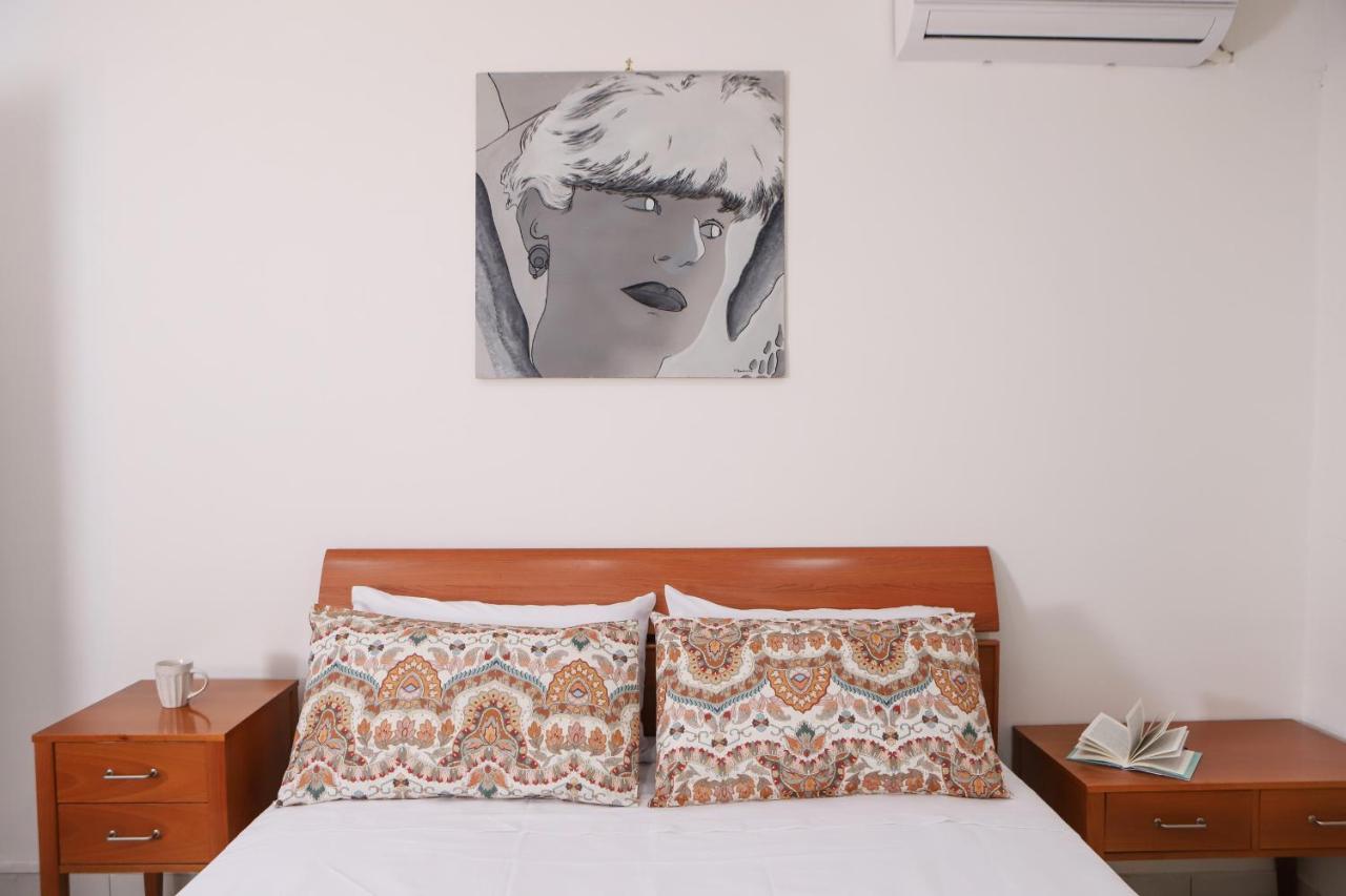Napoli Centrale Budget Apartment Exterior photo